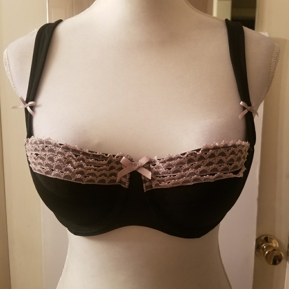 Victoria's secret bra